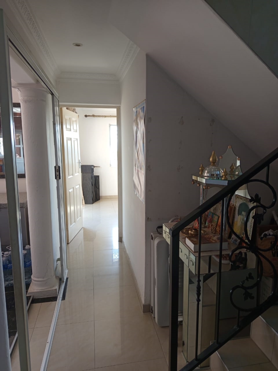 4 Bedroom Property for Sale in Dawncrest KwaZulu-Natal