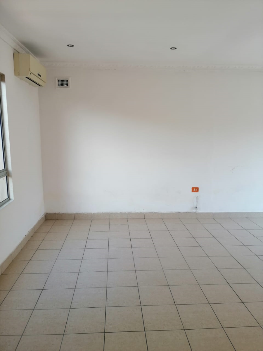 4 Bedroom Property for Sale in Dawncrest KwaZulu-Natal