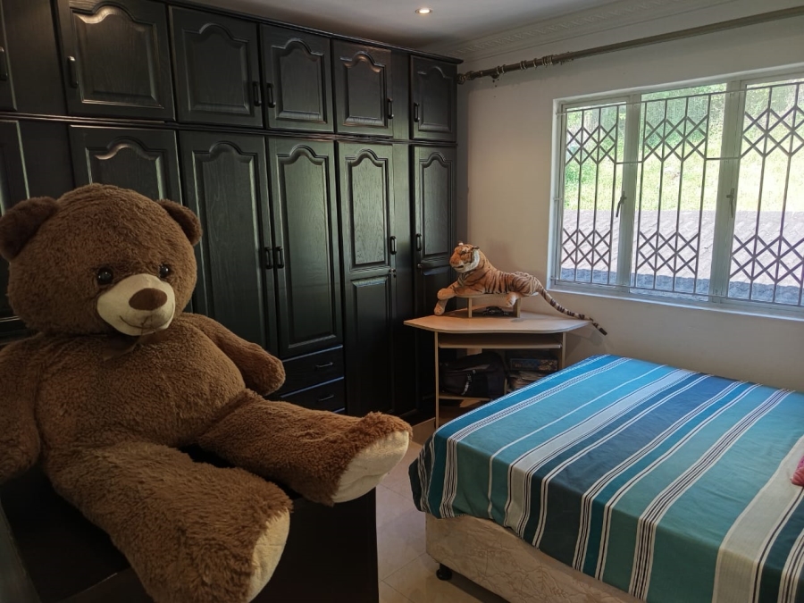 4 Bedroom Property for Sale in Dawncrest KwaZulu-Natal
