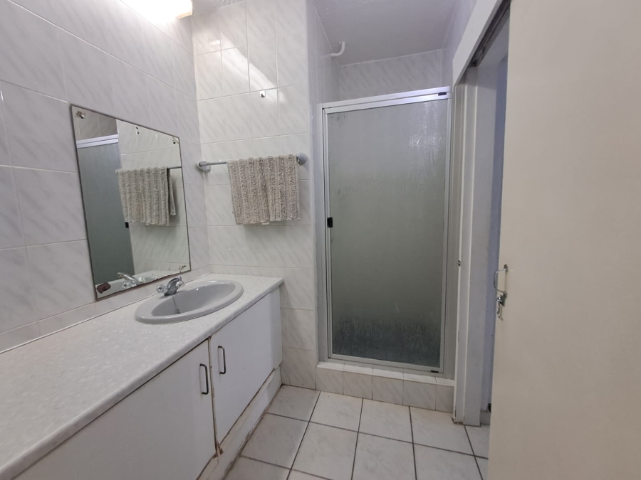 2 Bedroom Property for Sale in Manaba Beach KwaZulu-Natal