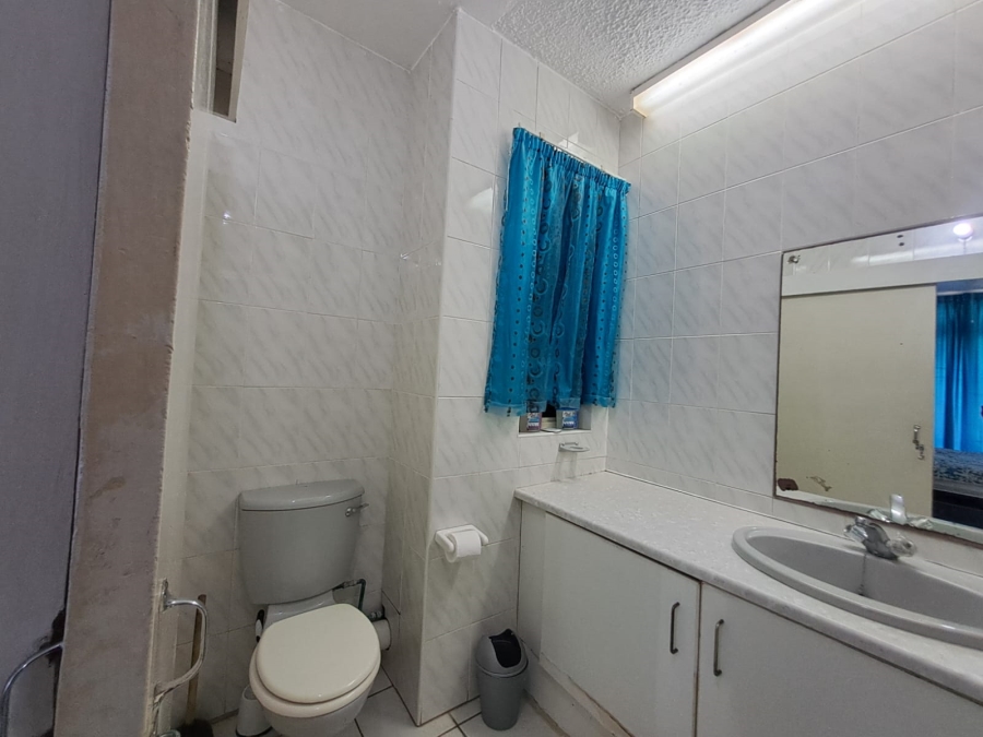 2 Bedroom Property for Sale in Manaba Beach KwaZulu-Natal