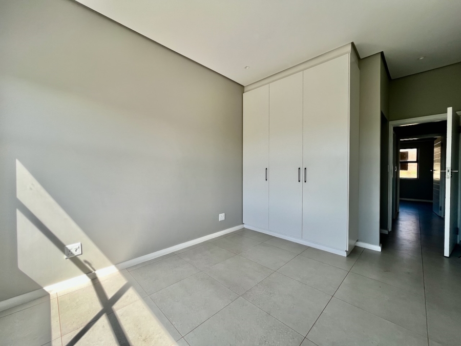 To Let 2 Bedroom Property for Rent in Palm Lakes Estate KwaZulu-Natal
