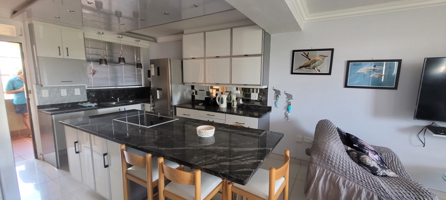 To Let 2 Bedroom Property for Rent in Amanzimtoti KwaZulu-Natal