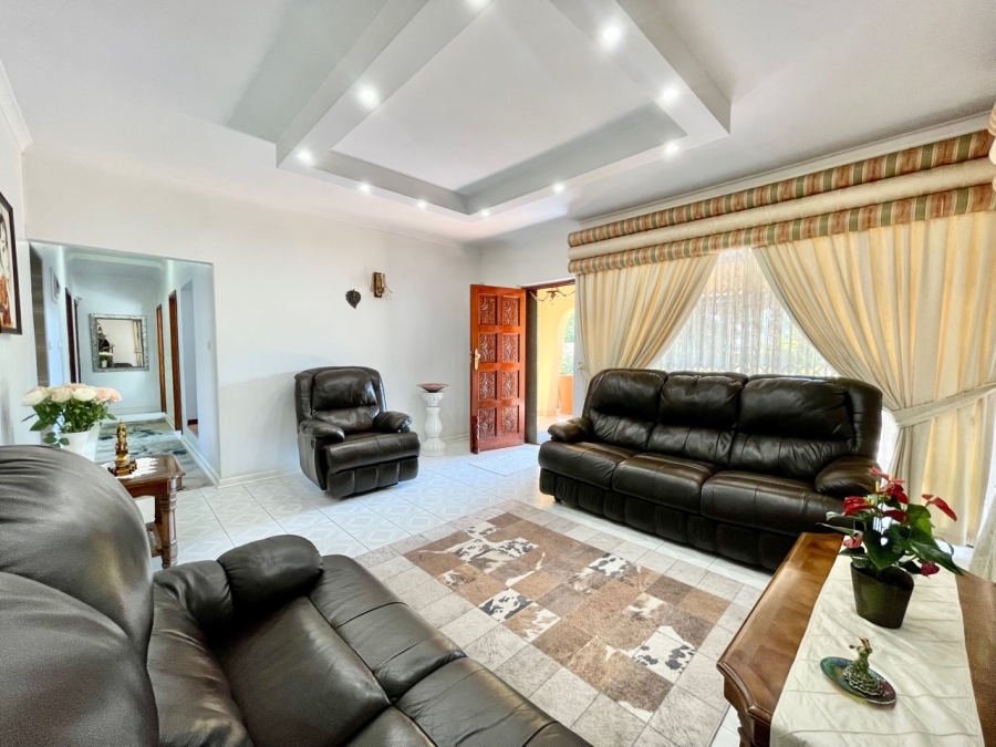 4 Bedroom Property for Sale in Fairbreeze KwaZulu-Natal