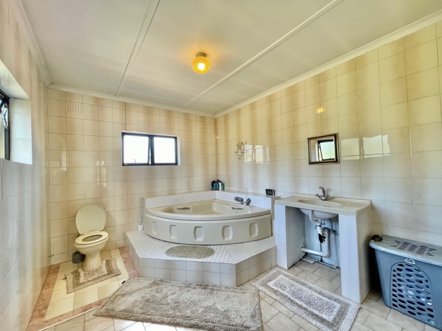4 Bedroom Property for Sale in Fairbreeze KwaZulu-Natal