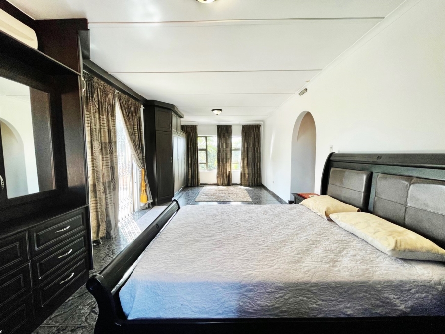 4 Bedroom Property for Sale in Fairbreeze KwaZulu-Natal
