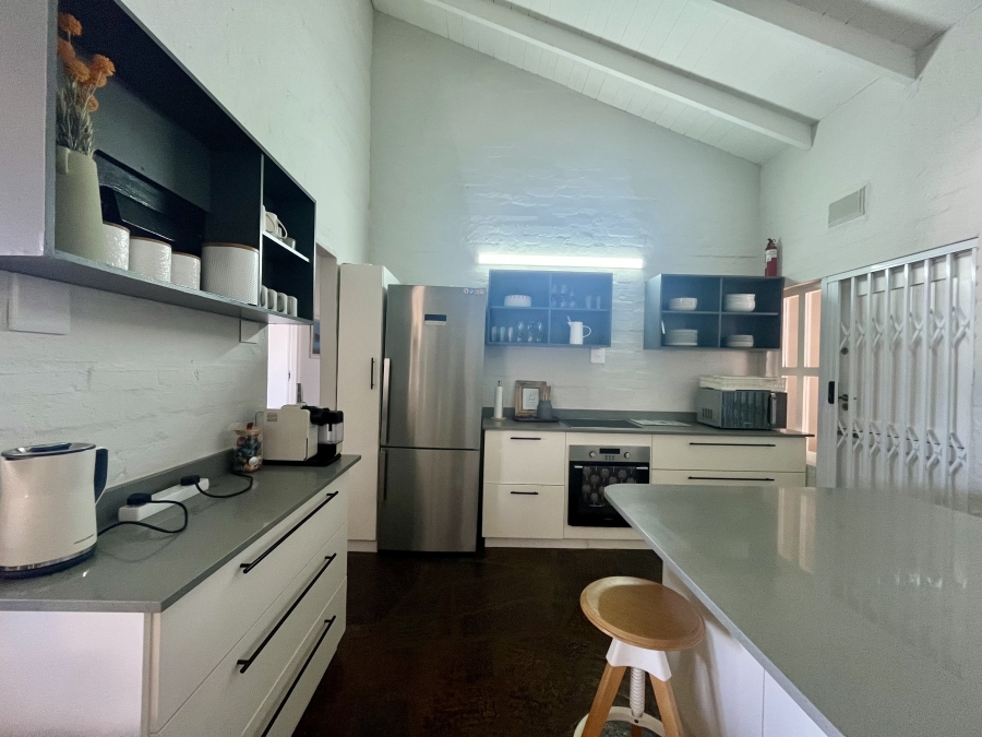 To Let 4 Bedroom Property for Rent in Sheffield Beach KwaZulu-Natal