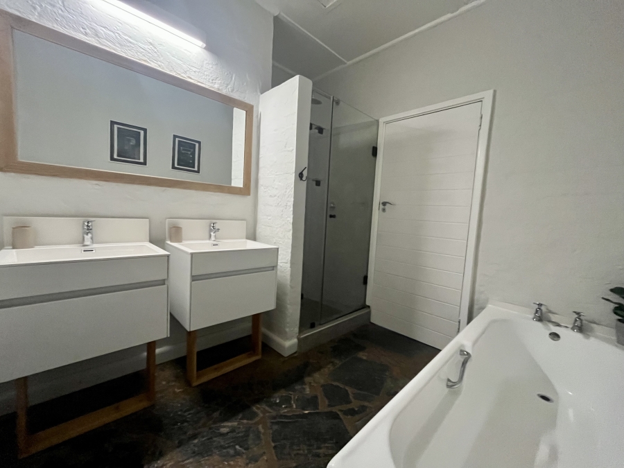 To Let 4 Bedroom Property for Rent in Sheffield Beach KwaZulu-Natal