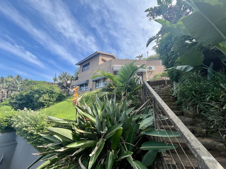 To Let 4 Bedroom Property for Rent in Sheffield Beach KwaZulu-Natal