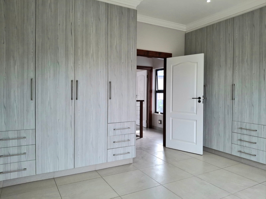 To Let 3 Bedroom Property for Rent in Salt Rock KwaZulu-Natal
