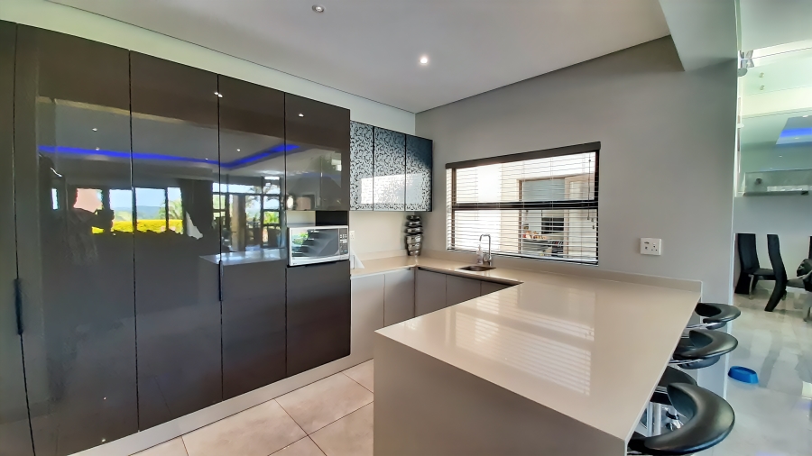 4 Bedroom Property for Sale in Seaward Estate KwaZulu-Natal