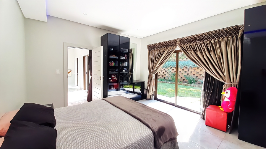 4 Bedroom Property for Sale in Seaward Estate KwaZulu-Natal