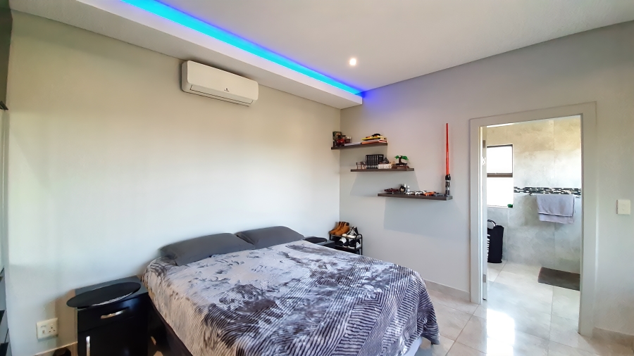 4 Bedroom Property for Sale in Seaward Estate KwaZulu-Natal
