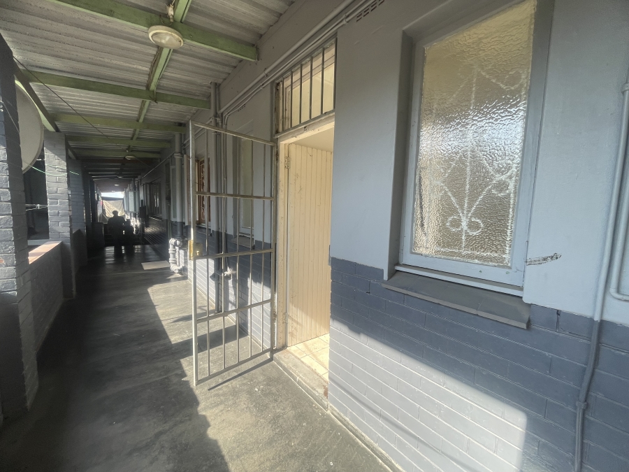 To Let 1 Bedroom Property for Rent in Sea View KwaZulu-Natal