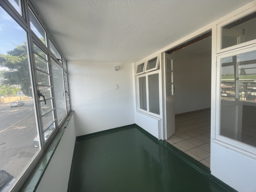 To Let 1 Bedroom Property for Rent in Sea View KwaZulu-Natal