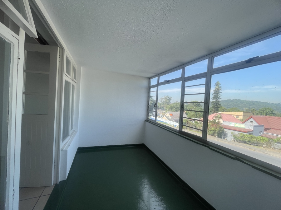 To Let 1 Bedroom Property for Rent in Sea View KwaZulu-Natal