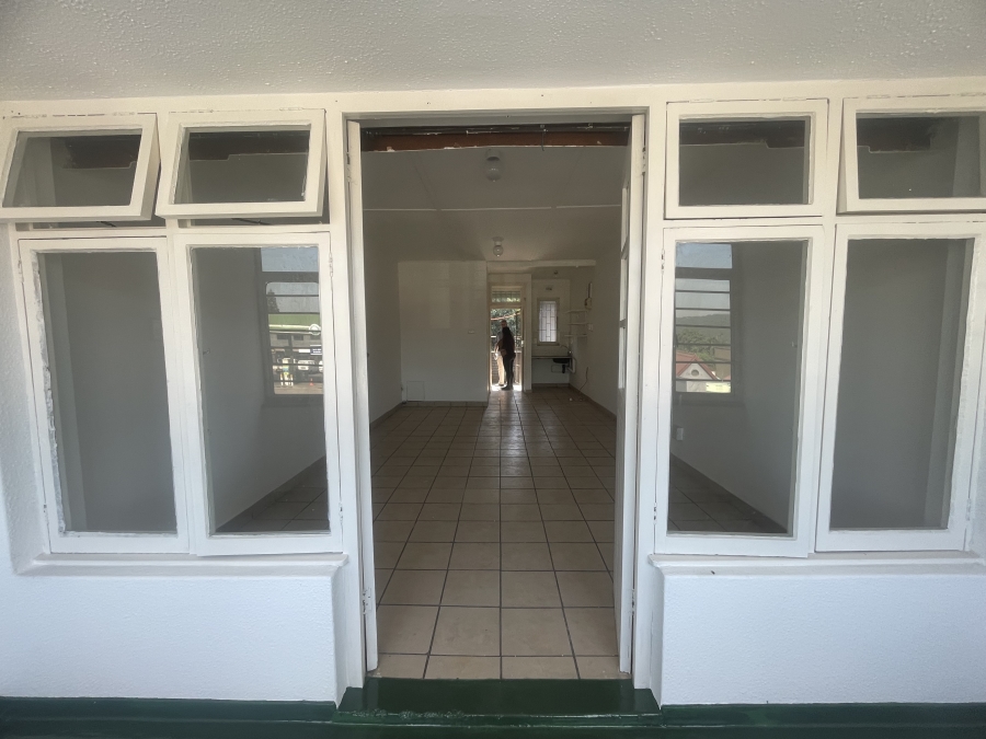 To Let 1 Bedroom Property for Rent in Sea View KwaZulu-Natal