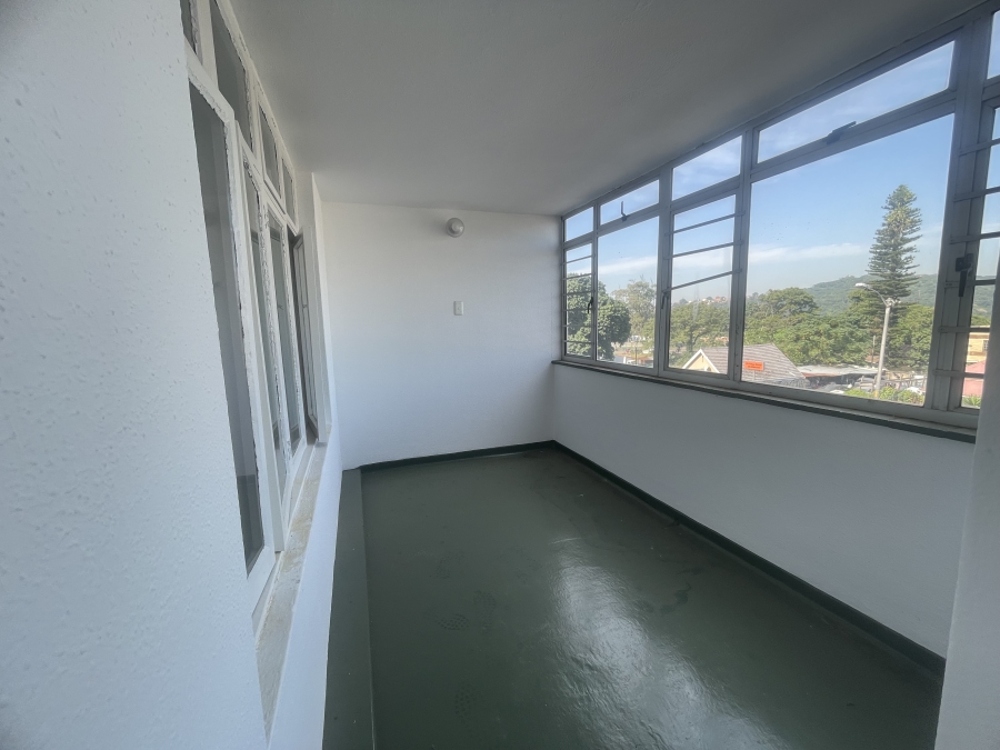 To Let 1 Bedroom Property for Rent in Sea View KwaZulu-Natal