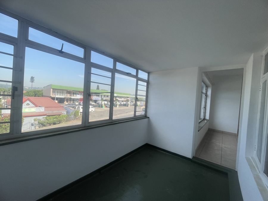 To Let 1 Bedroom Property for Rent in Sea View KwaZulu-Natal