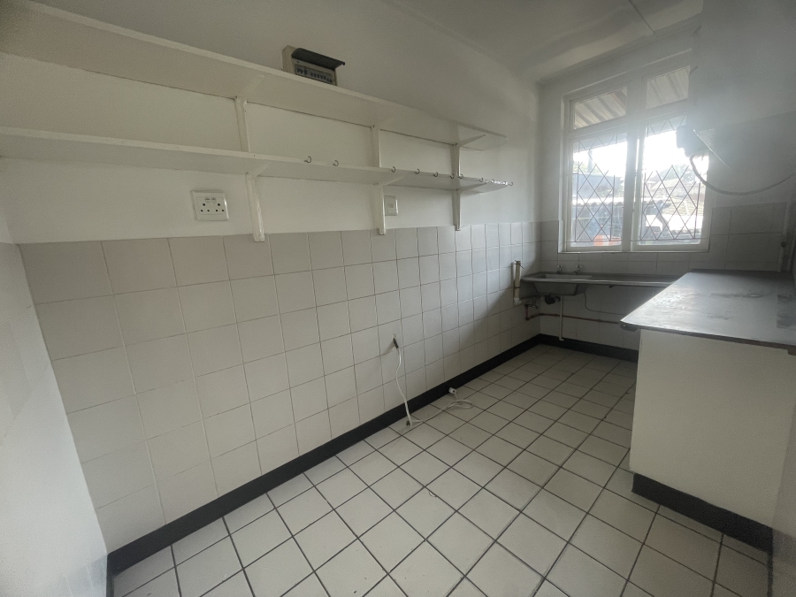 To Let 1 Bedroom Property for Rent in Sea View KwaZulu-Natal