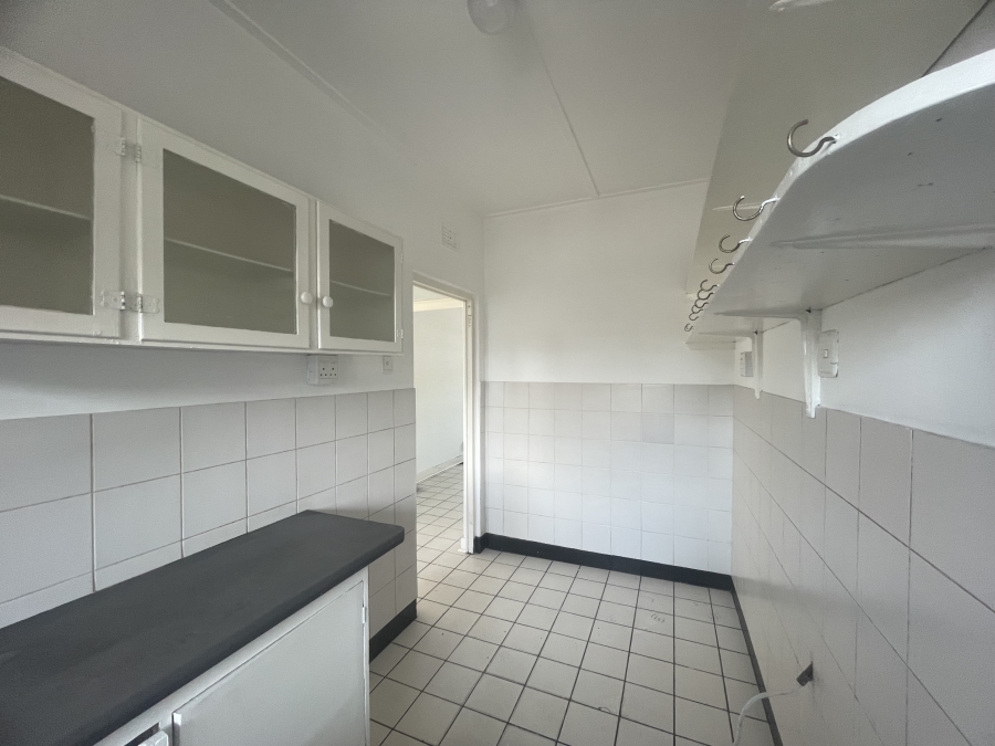To Let 1 Bedroom Property for Rent in Sea View KwaZulu-Natal