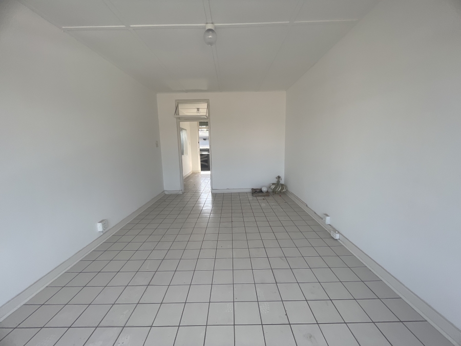 To Let 1 Bedroom Property for Rent in Sea View KwaZulu-Natal