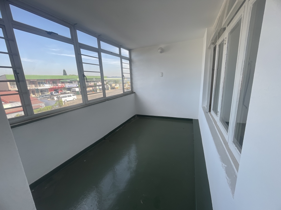 To Let 1 Bedroom Property for Rent in Sea View KwaZulu-Natal
