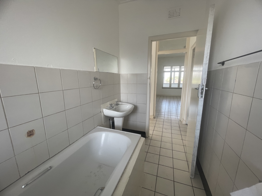To Let 1 Bedroom Property for Rent in Sea View KwaZulu-Natal