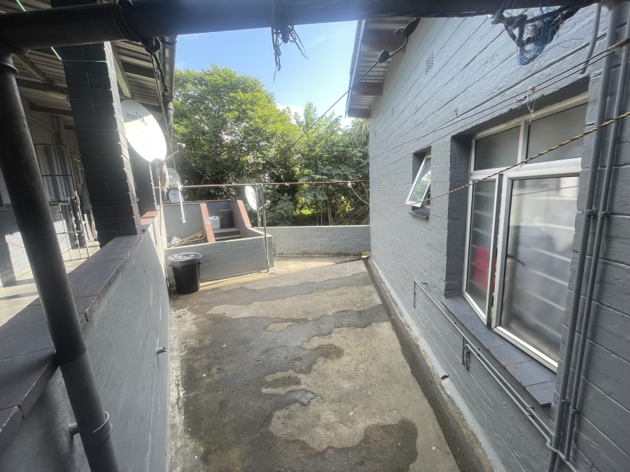 To Let 1 Bedroom Property for Rent in Sea View KwaZulu-Natal