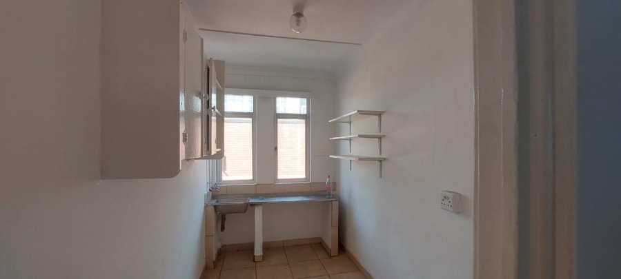 To Let 1 Bedroom Property for Rent in Sea View KwaZulu-Natal