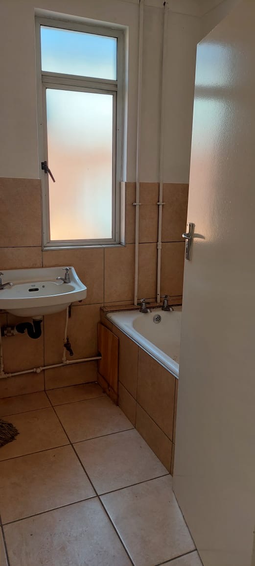 To Let 1 Bedroom Property for Rent in Sea View KwaZulu-Natal