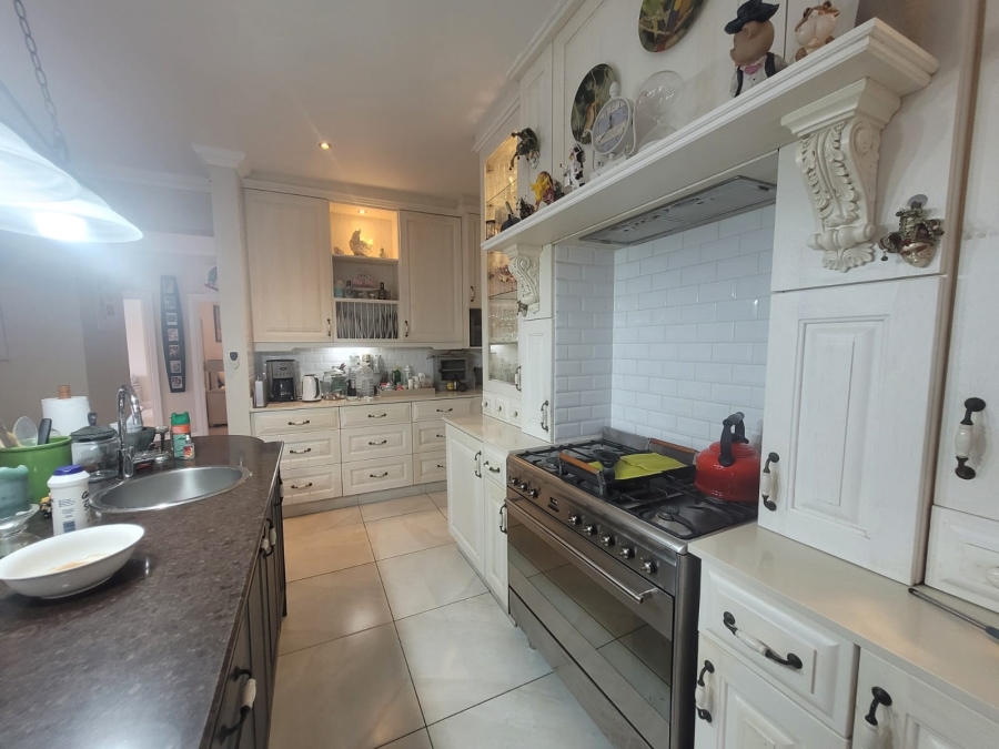 5 Bedroom Property for Sale in Southbroom KwaZulu-Natal