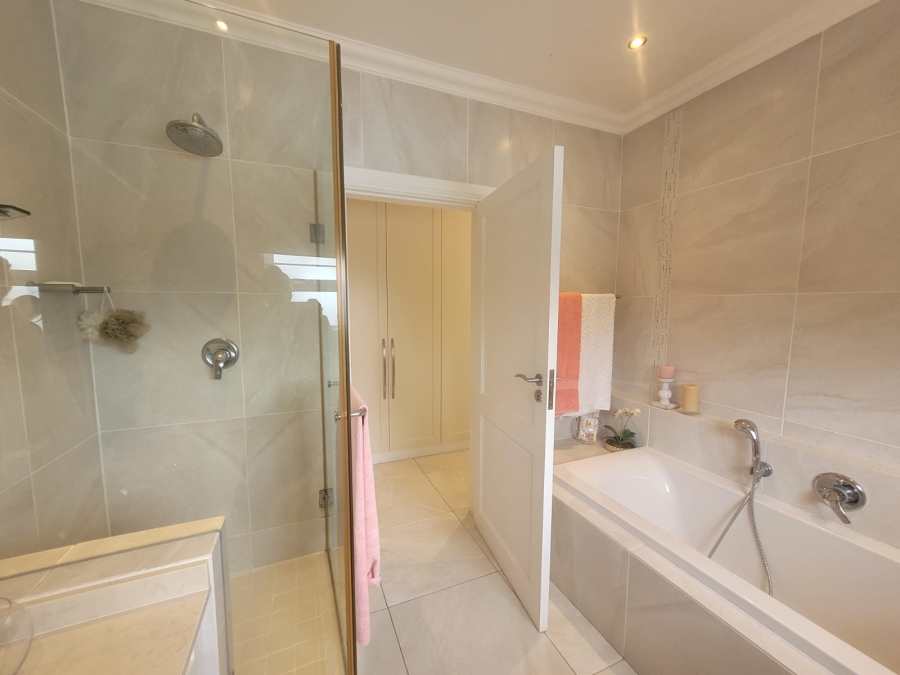 5 Bedroom Property for Sale in Southbroom KwaZulu-Natal