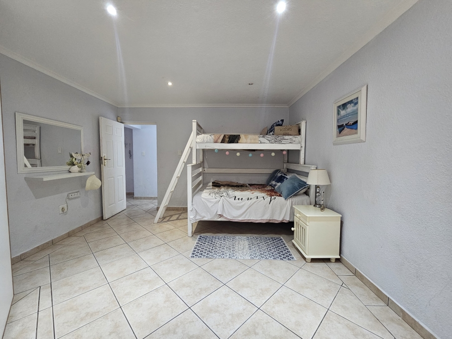 4 Bedroom Property for Sale in Beacon Rocks KwaZulu-Natal