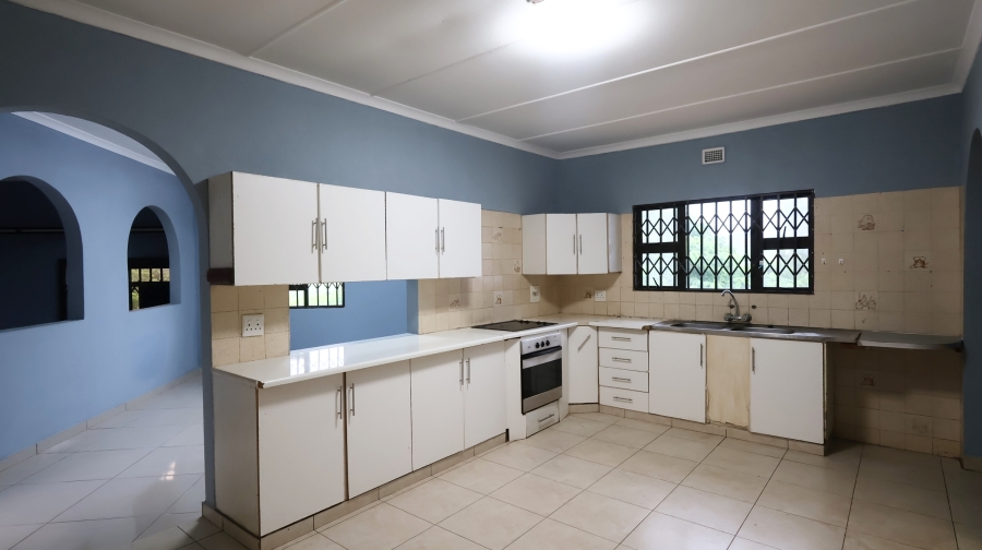5 Bedroom Property for Sale in Panorama KwaZulu-Natal
