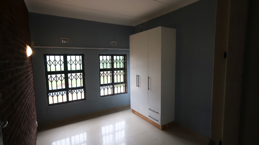 5 Bedroom Property for Sale in Panorama KwaZulu-Natal