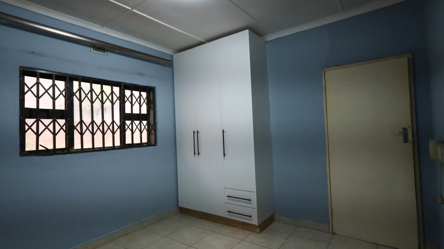 5 Bedroom Property for Sale in Panorama KwaZulu-Natal