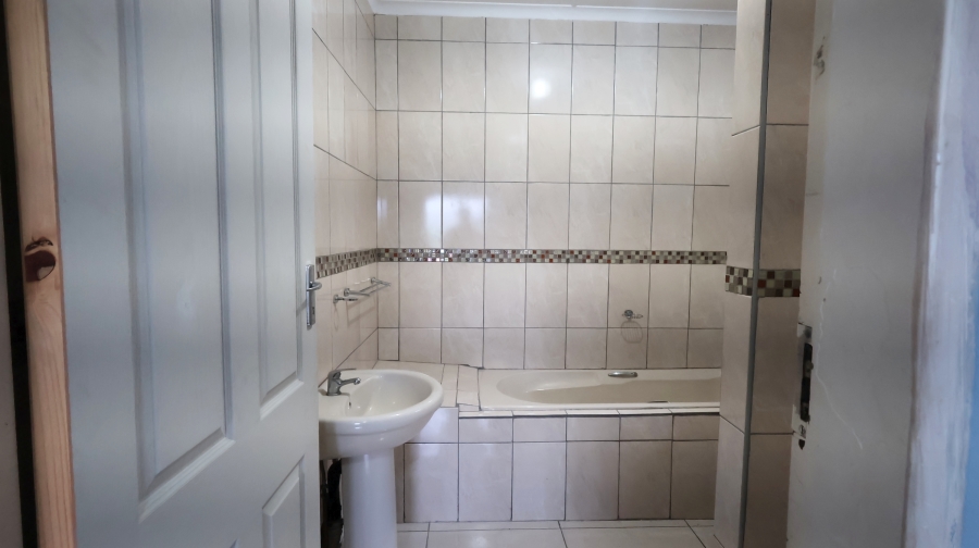 5 Bedroom Property for Sale in Panorama KwaZulu-Natal