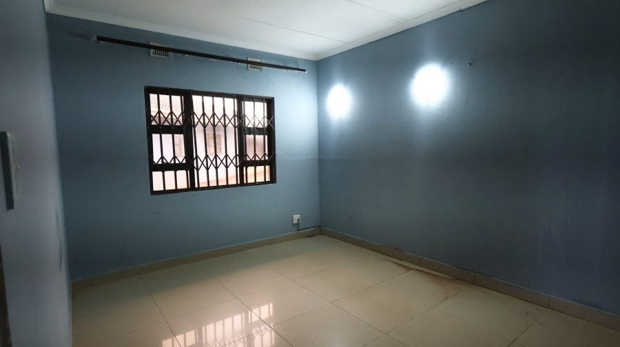 5 Bedroom Property for Sale in Panorama KwaZulu-Natal