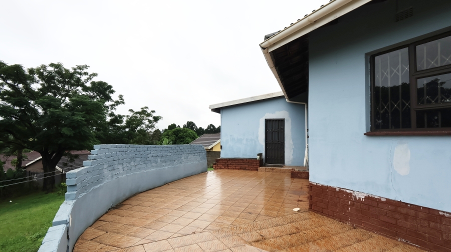 5 Bedroom Property for Sale in Panorama KwaZulu-Natal