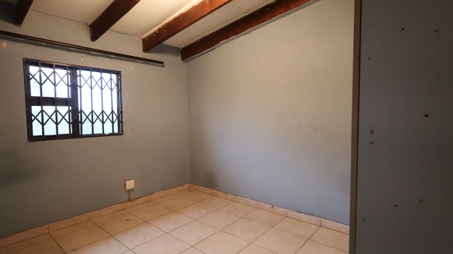 5 Bedroom Property for Sale in Panorama KwaZulu-Natal