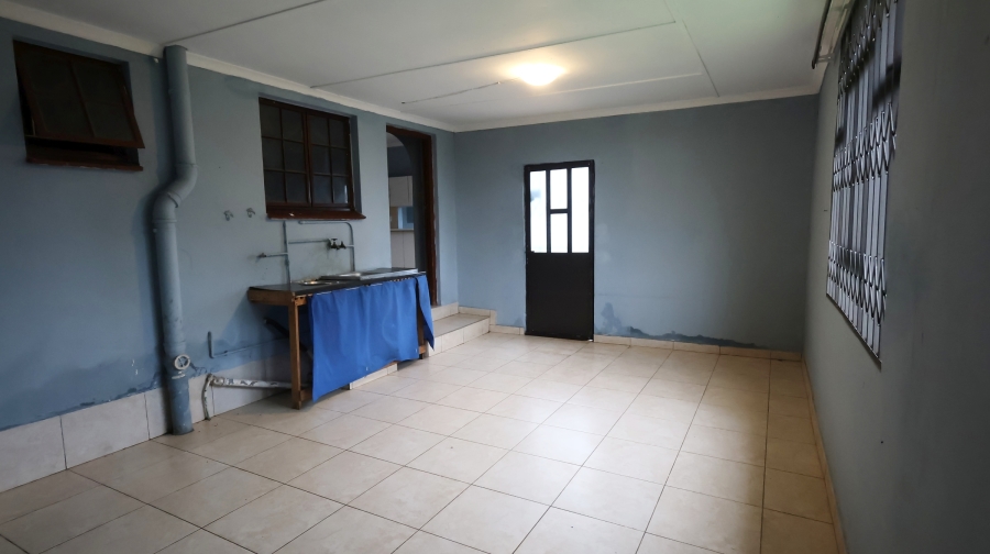 5 Bedroom Property for Sale in Panorama KwaZulu-Natal