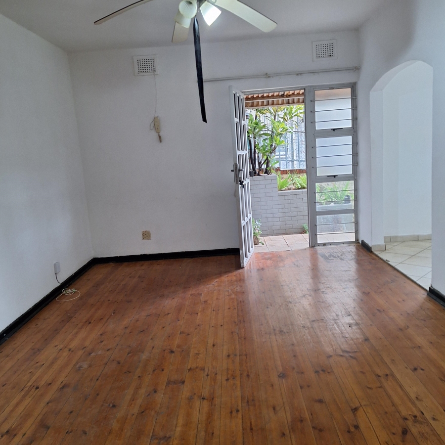 To Let 2 Bedroom Property for Rent in Essenwood KwaZulu-Natal