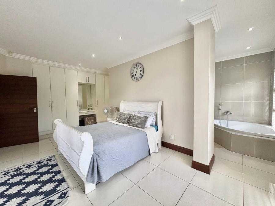 To Let 4 Bedroom Property for Rent in Ballito Central KwaZulu-Natal