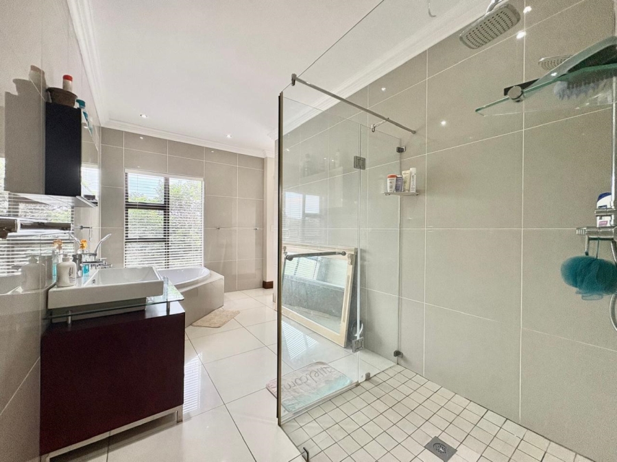 To Let 4 Bedroom Property for Rent in Ballito Central KwaZulu-Natal