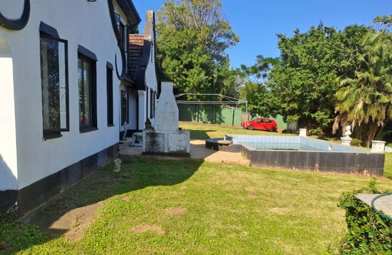 4 Bedroom Property for Sale in Manaba Beach KwaZulu-Natal