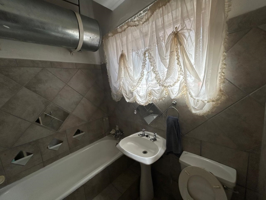 2 Bedroom Property for Sale in Margate KwaZulu-Natal