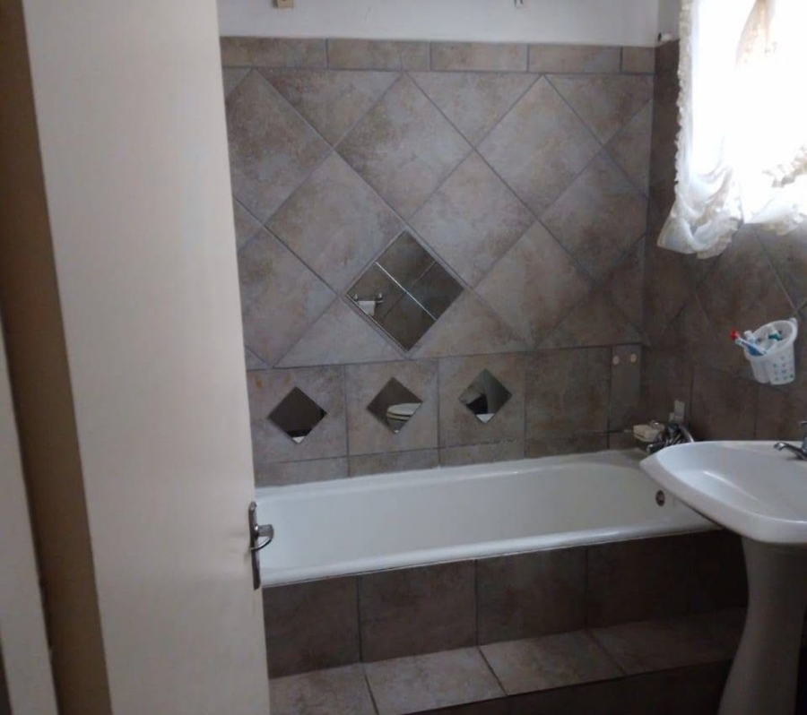 2 Bedroom Property for Sale in Margate KwaZulu-Natal