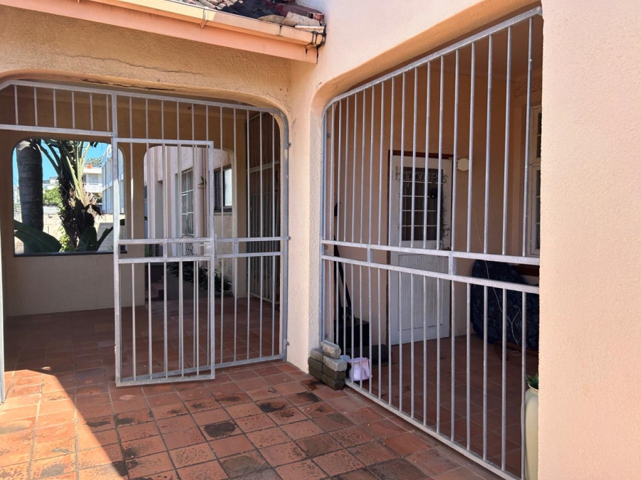 2 Bedroom Property for Sale in Margate KwaZulu-Natal