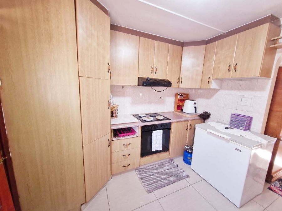 3 Bedroom Property for Sale in Dawncrest KwaZulu-Natal